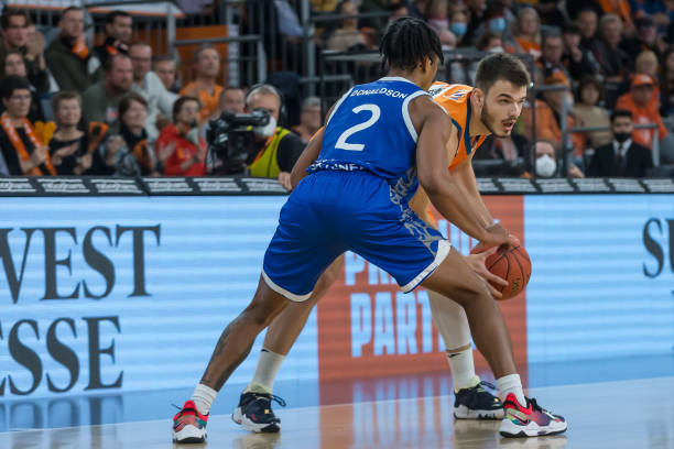 不仅是个人 不仅是个人